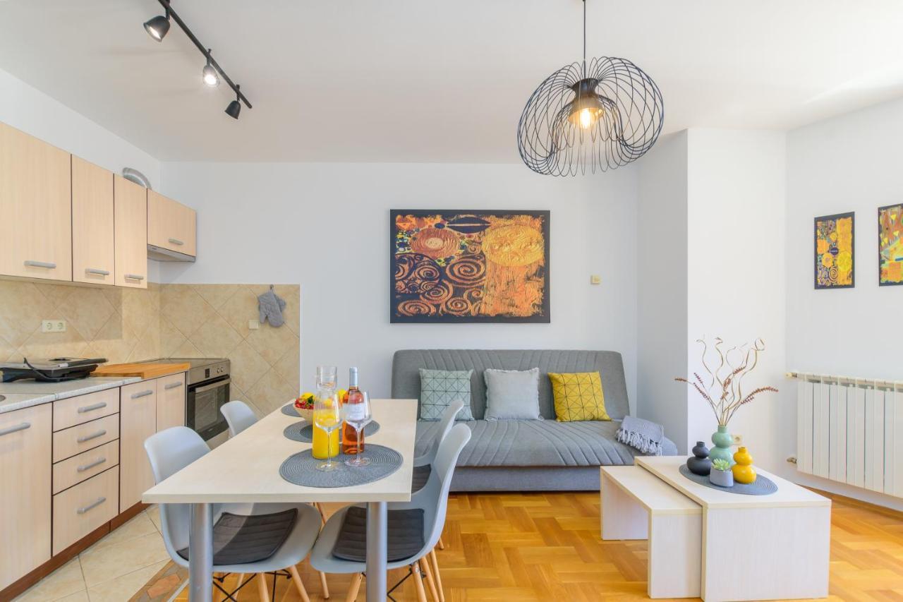 Apartment Vita Pola Esterno foto
